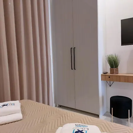 Liris アパート ナザレ