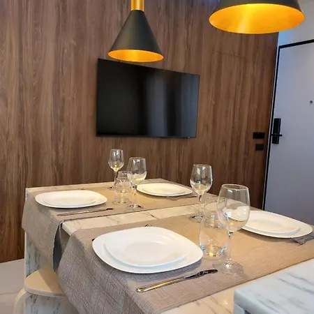 アパート Liris ナザレ