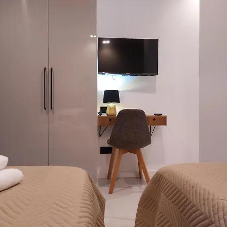 Liris Apartment *
